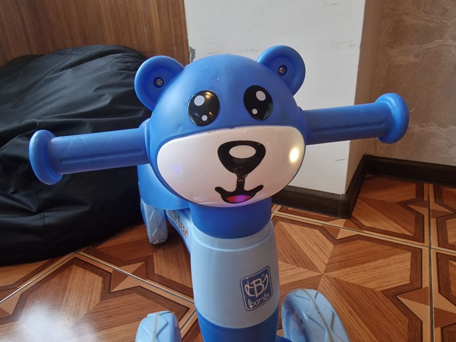 Дитячий біговел Little Bear (Bambi)