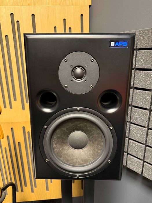 APS AEON monitory studyjne