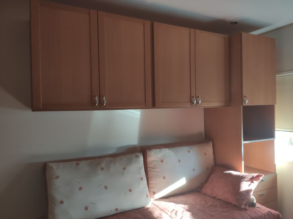 Quarto juvenil ótimo