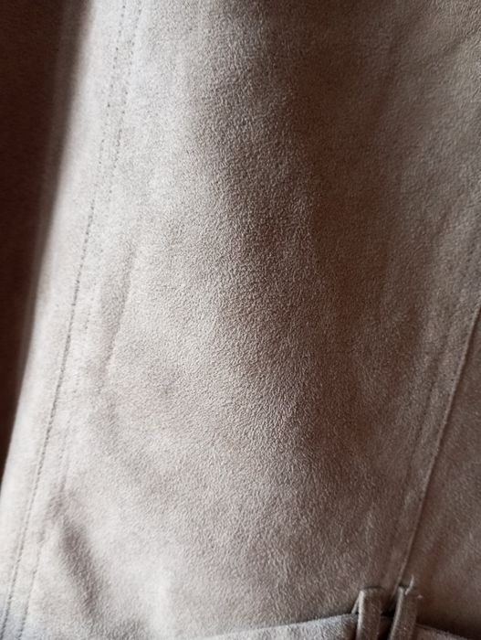 Kamelowy trencz roz. 40 wiosna elegancki