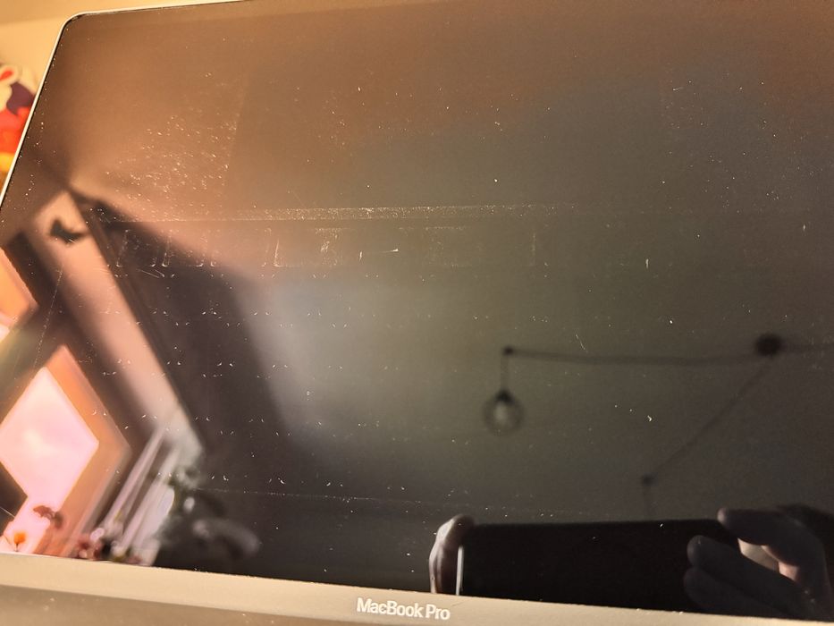 Macbook pro 16 2019 a2141 16/512 i7 radeon 5300m