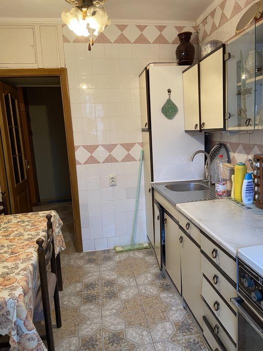 продаж 3-кімнатної квартири на Нижній Польовій