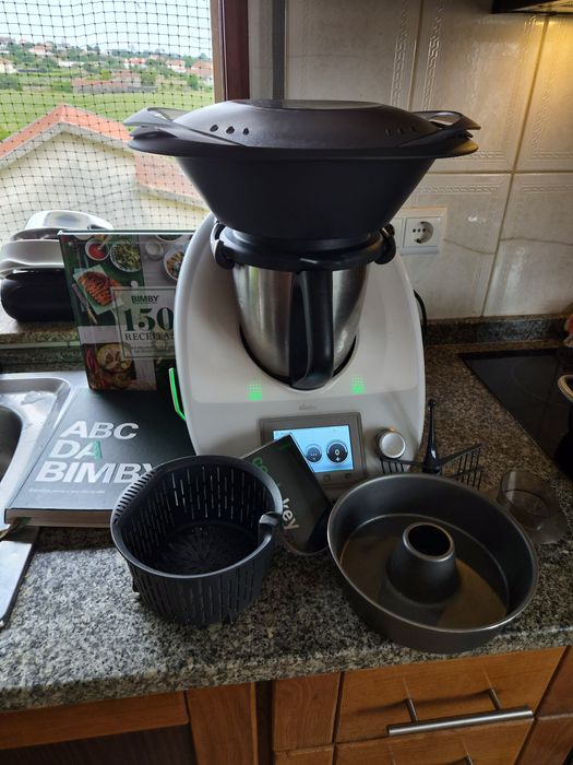 Bimby TM5 com cook-key e vários acessórios