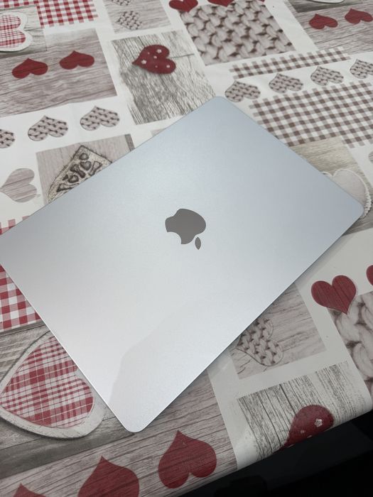 Macbook air 13” 16Gb/512Gb