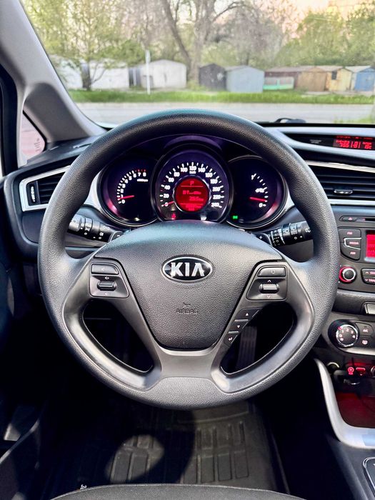 Kia Ceed 2018 1.6 Акпп 66т км пробег ! Состояние НОВОЙ машины !