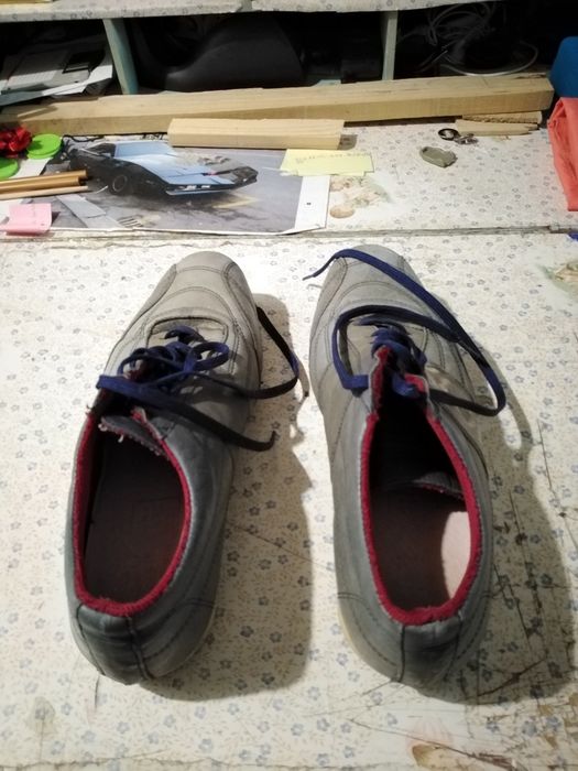 Vendo sapatos novos para homem bom estado