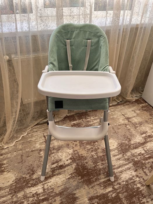 Дитячий стільчик для годування Carello Indigo