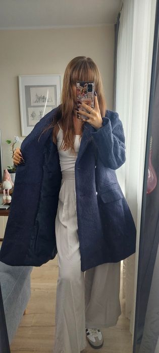 Wełniany klasyczny granatowy płaszcz Savida XL 42 44 ozdobne guziki