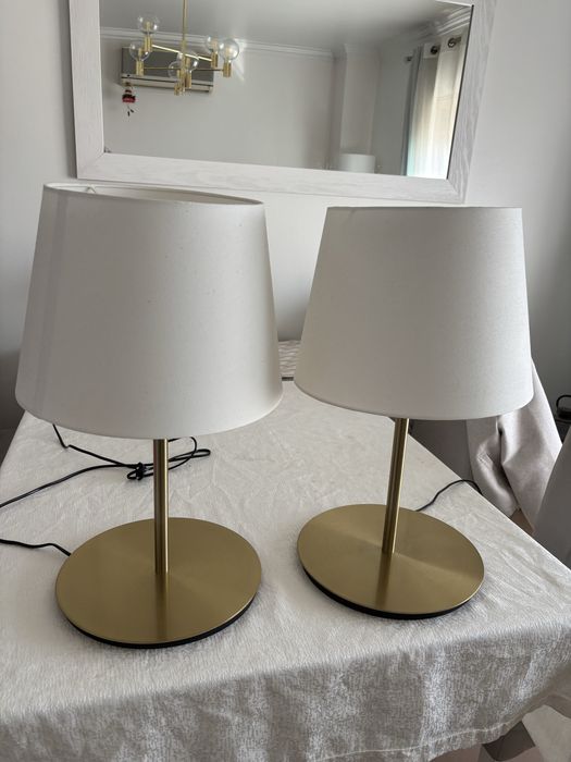 Bedside table lamps426578844865669120