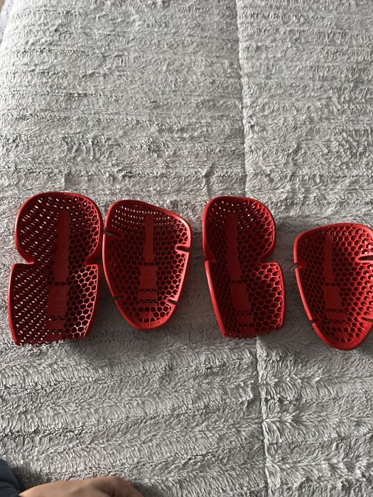 Protesões para calças de moto