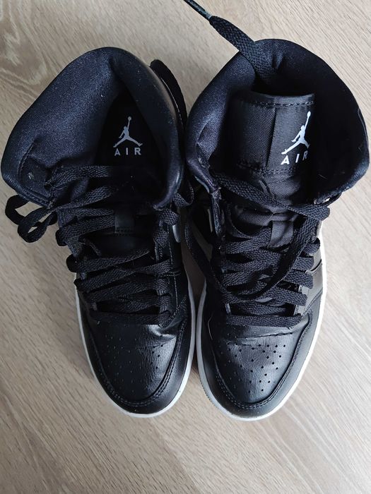Buty sportowe Air Jordan damskie r. 39 NIKE