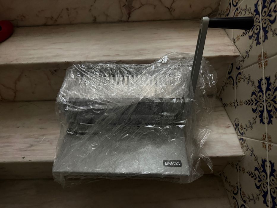 Máquina de encadernar