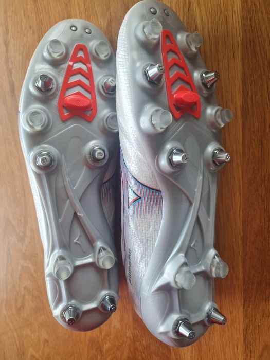 Profesjonalne buty piłkarskie Mizuno Alpha Jp Mix rozm. 45
