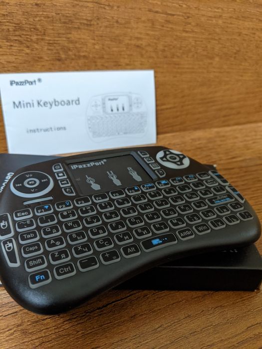 Бездротова Клавіатура із тач-падом. Для телевізора та ін.