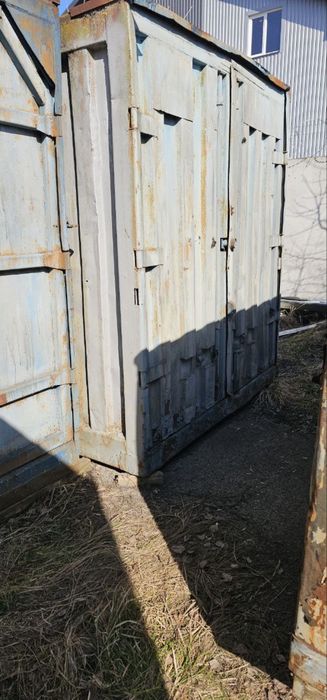 Металевий контейнер