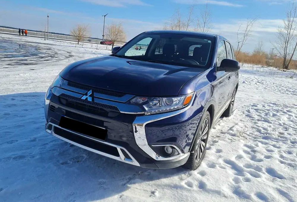Mitsubishi Outlander SE 2020