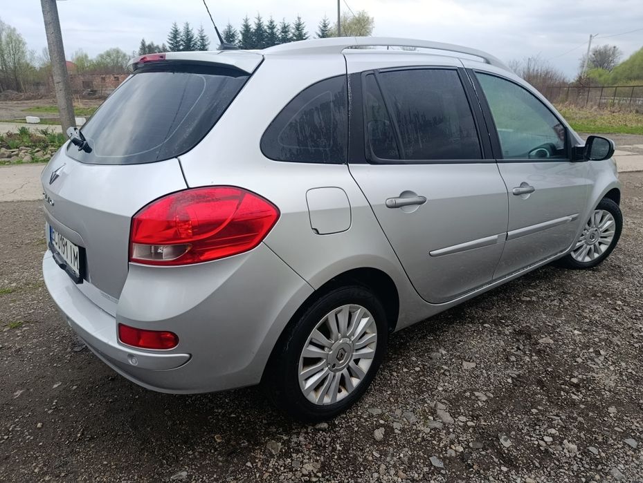 Продам renault clio гарний стан обслужена