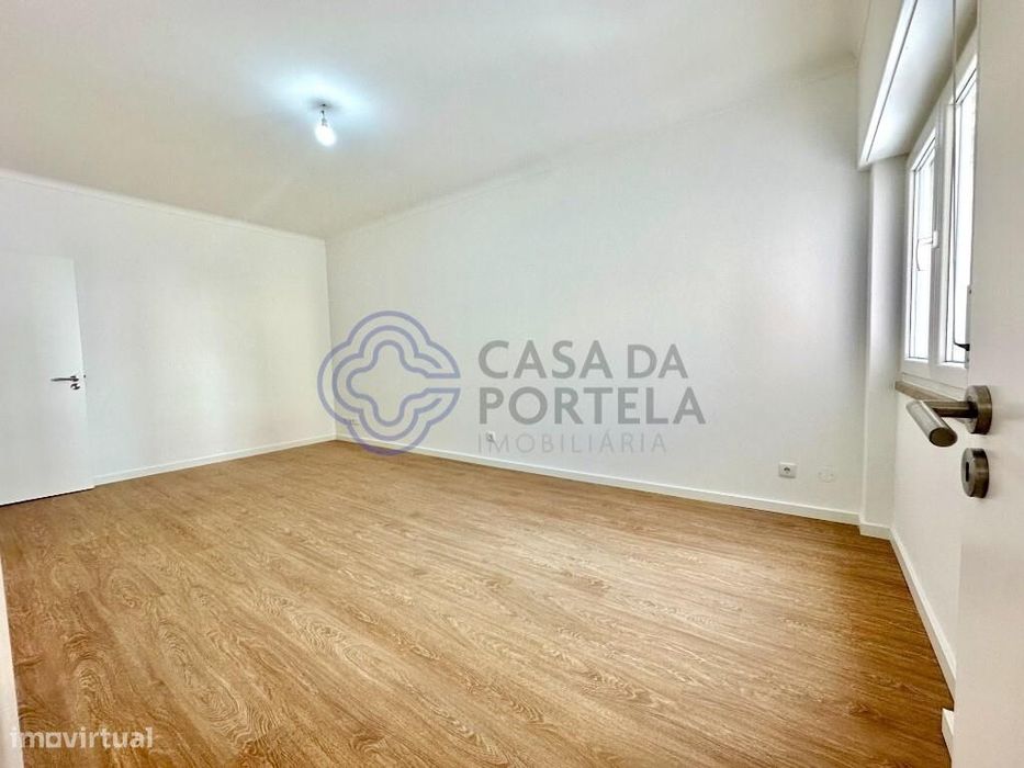T3 com varanda no centro