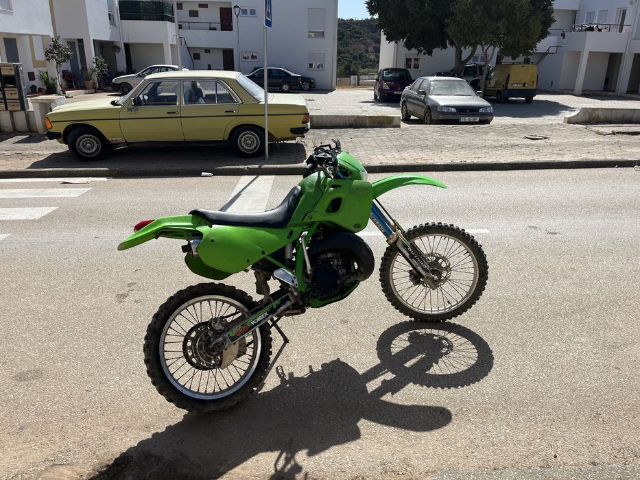 Vendo kawasaki 250 2t