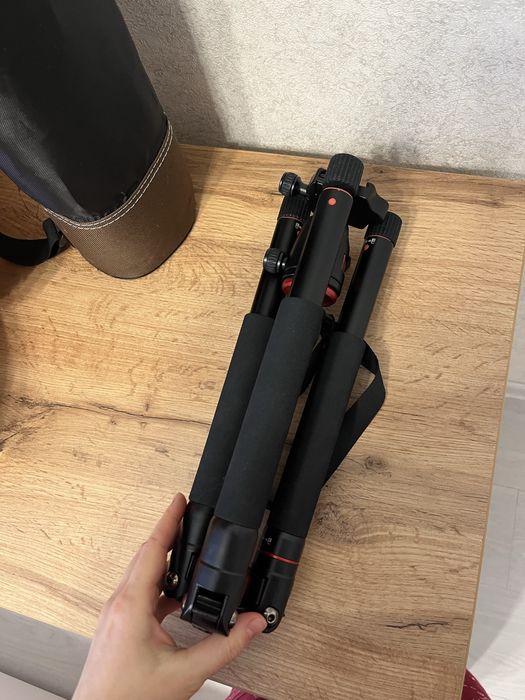 Професійний штатив