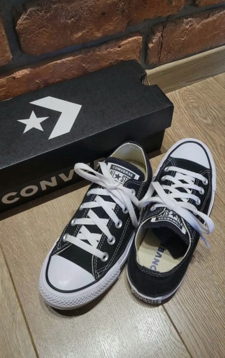 Czarne buty Converse
