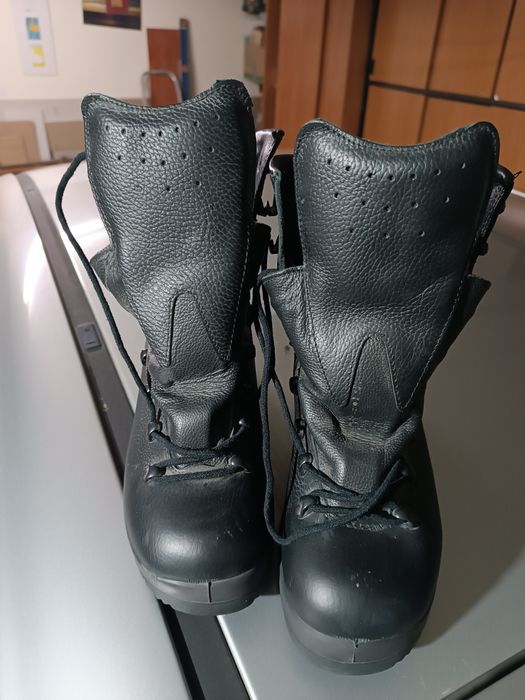 Buty wojskowe, skórzane, glany