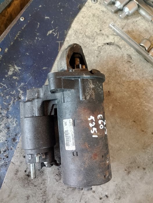 Rozrusznik BMW E60 E61 2.5i 525i