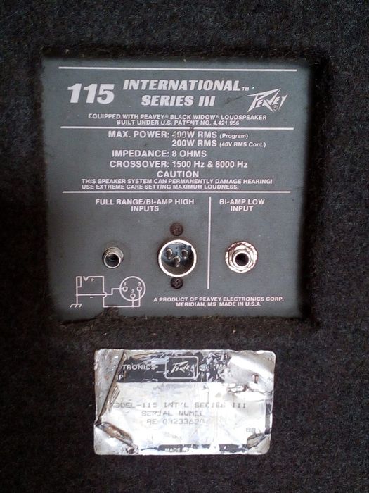Colocas PEAVEY 115 internacional Series lll