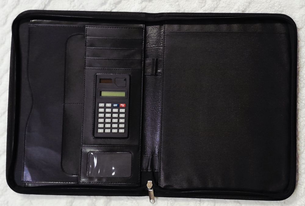 Папка зі штучної шкіри