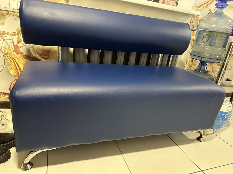 Продам  диванчик. Диван.