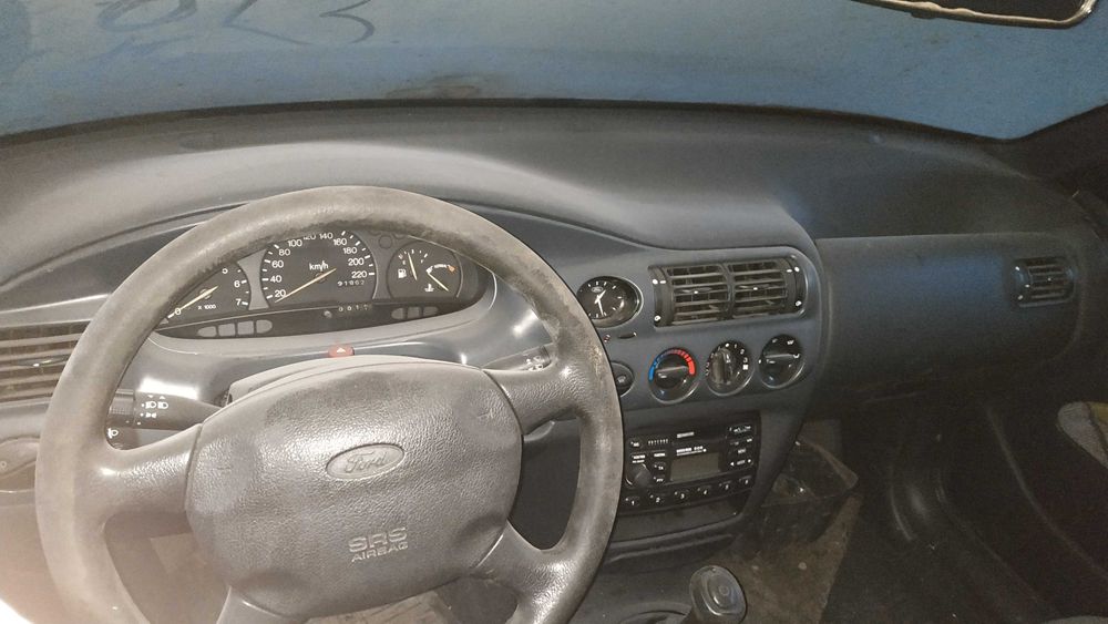 Стекла форд эскорт