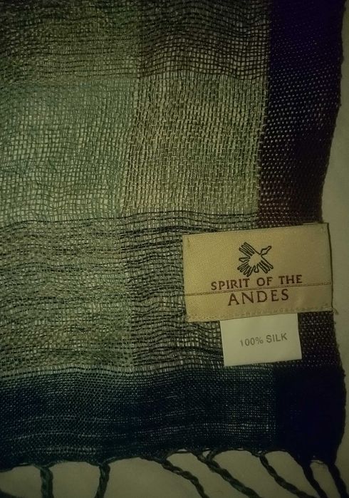 Ексклюзивний шарф-палантін Spirit of the Andes на подарунок