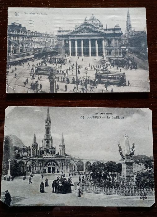 Postais antigos a preto e branco