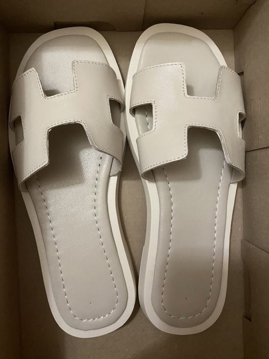 Шлепки в стиле Hermes