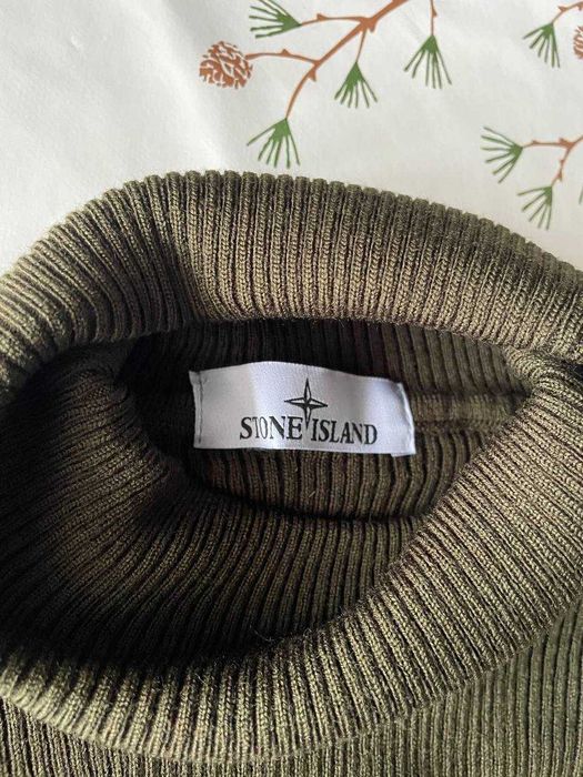 Кофта під горло Stone Island олива з патчем НОВА