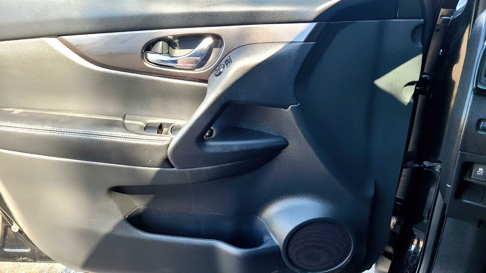 Nissan Rogue S      2019