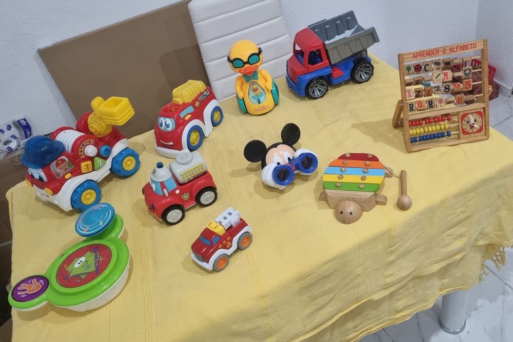 Brinquedos vários para Crianças valor cada
