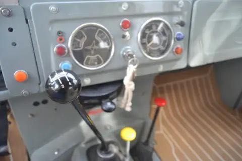 Land Rover Santana
