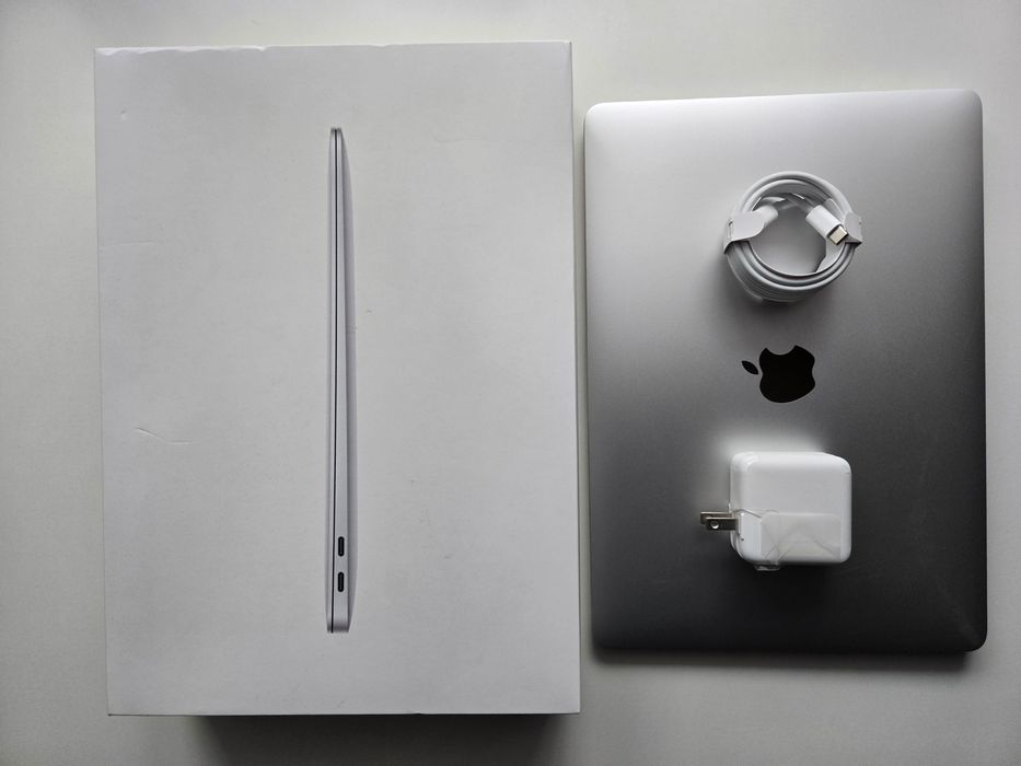 Apple MacBook Air 13 M1 8/512 GB Silver