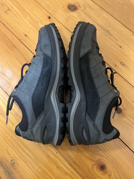 Чоловічі кросівки Lowa на gore- tex