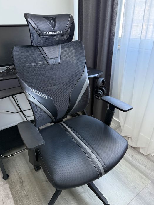 Cadeira Gaming Ergonomica ThunderX3 YAMA 1 - Preto