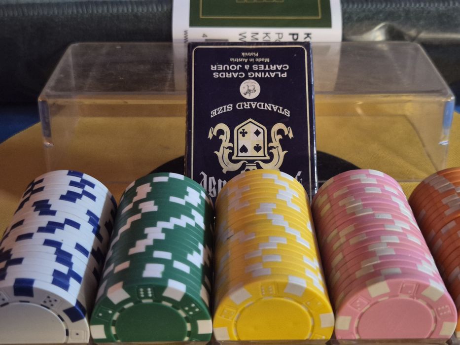 Tkanina, ŻETONY, karty zestaw do pokera - sklep bilard/snooker W-wa