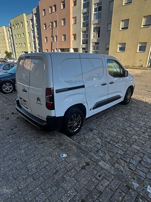 Citroën Berlingo Van 1.5 BlueHDi 102cv - 2023 - 36.977 km - IVA incluido