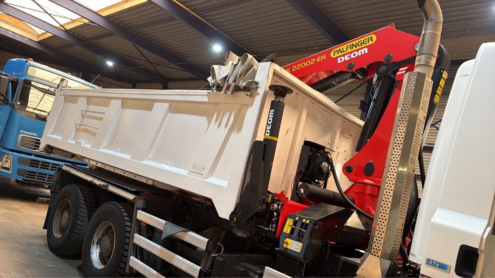 Daf 85/510 6x4 com grua e bascula