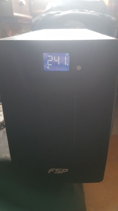 Безперебойник питания 1200 ватт