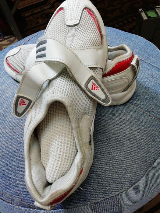 Кроссовки Adidas adiPRENE белые амортизирующие дышащие®