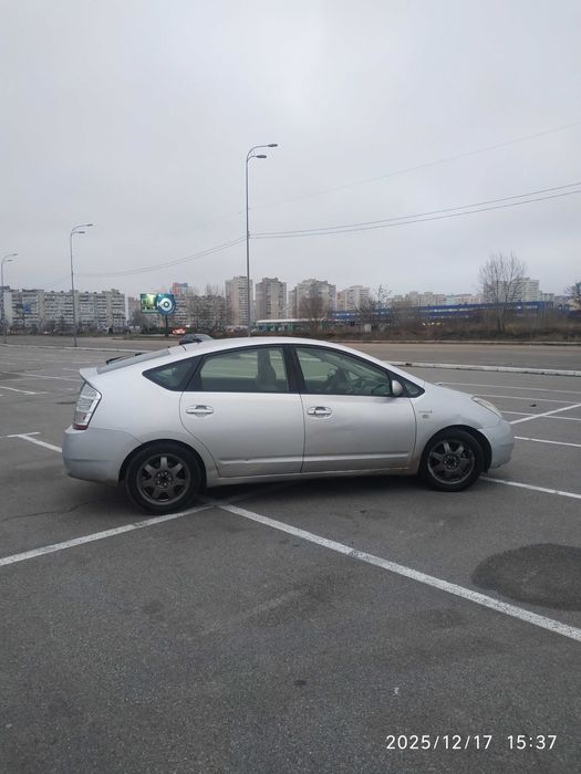 Тойота Приус Автомат