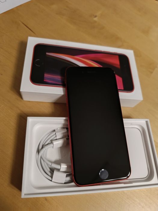 IPhone SE 64GB model 2296 czerwony używany sporadycznie