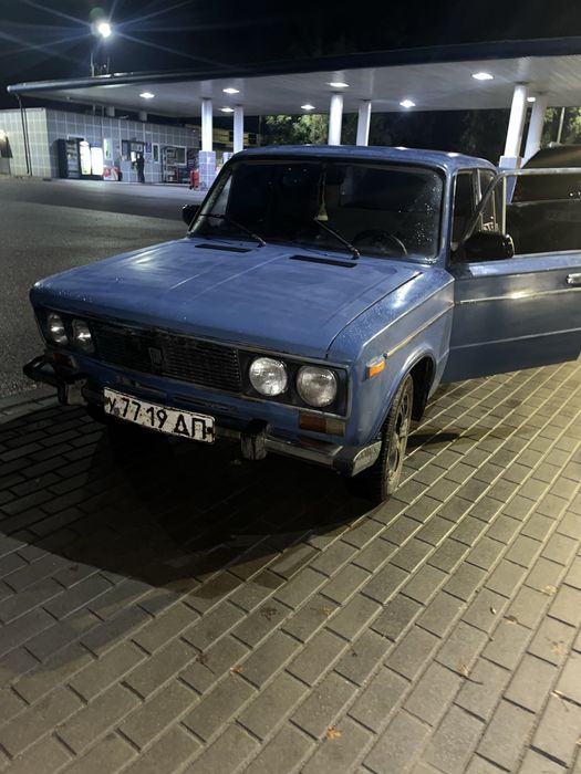 Подам ваз 2106.