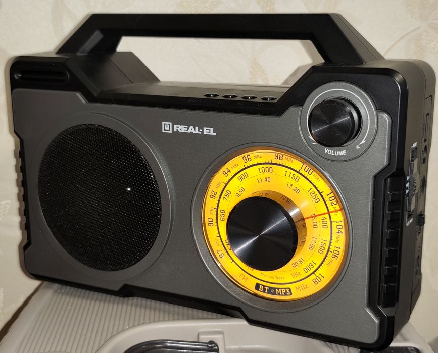 Радіоприймач Real EL X-703 — НОВИЙ, Bluetooth /MP3/ USB / FM, AUX